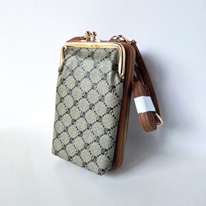 Park Ave Collection Cream & Tan Geometric Crossbody Phone Wallet